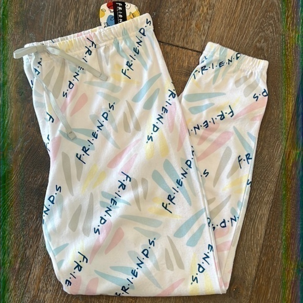 Friends - 4/$98 - ‘TV Series’ Lounge Pants. SZ:Large. NWT